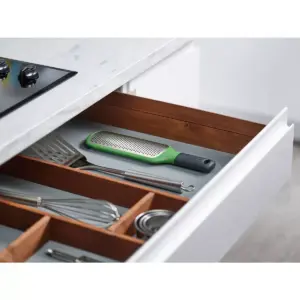 Joseph Joseph Fine Grip Grater - Green