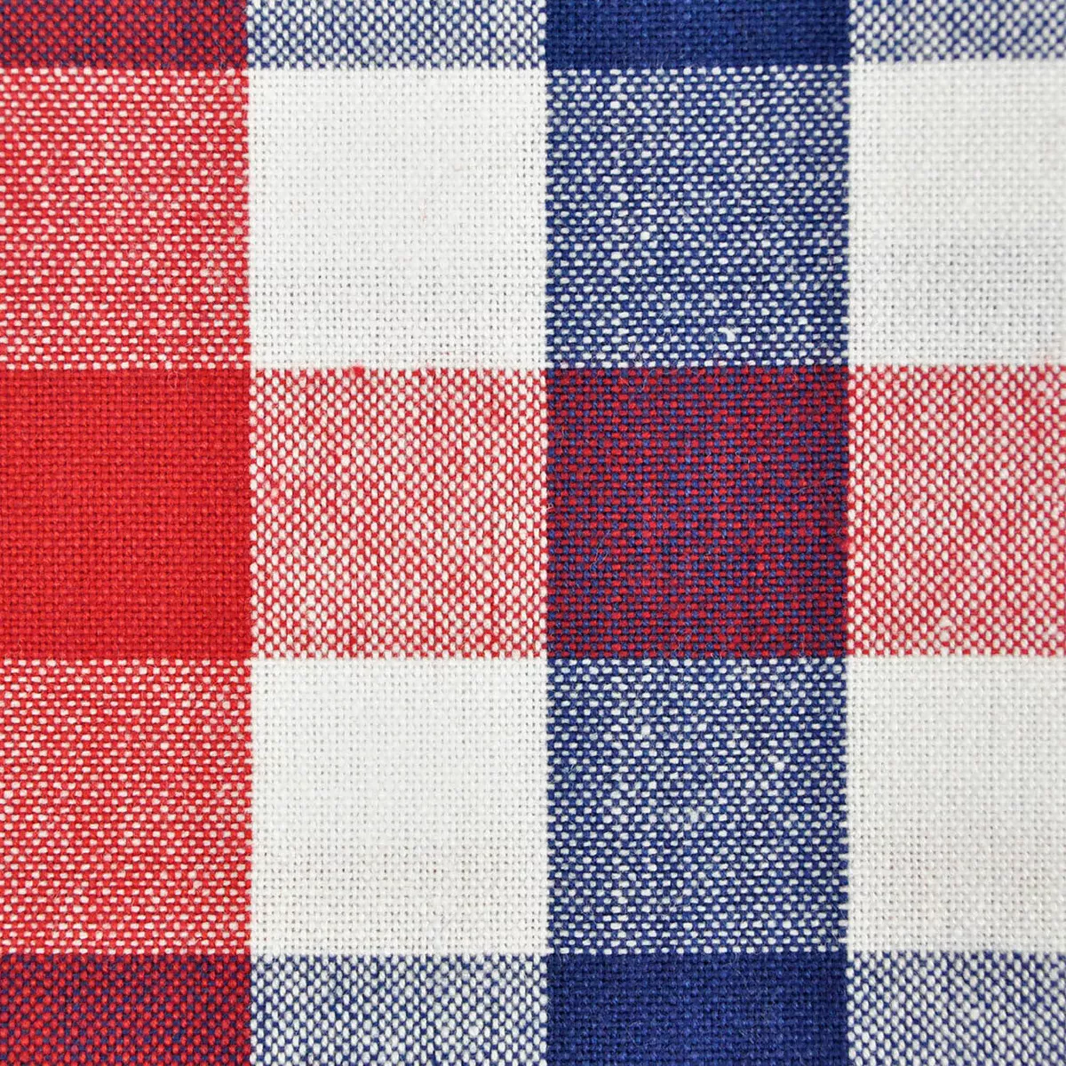 Red & Blue Check Tablecloth (70