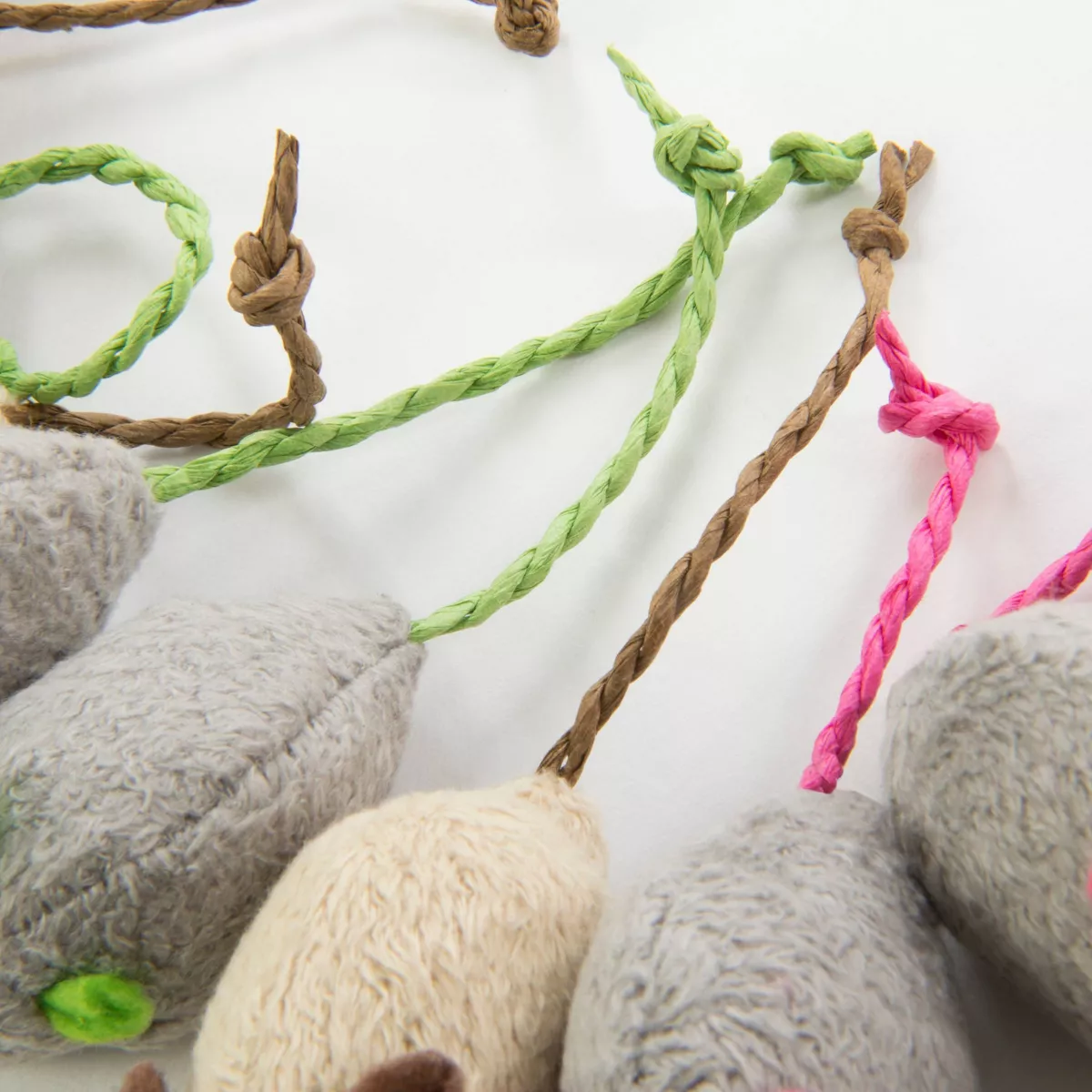 SmartyKat Skitter Critters Cat Toy - 10pk
