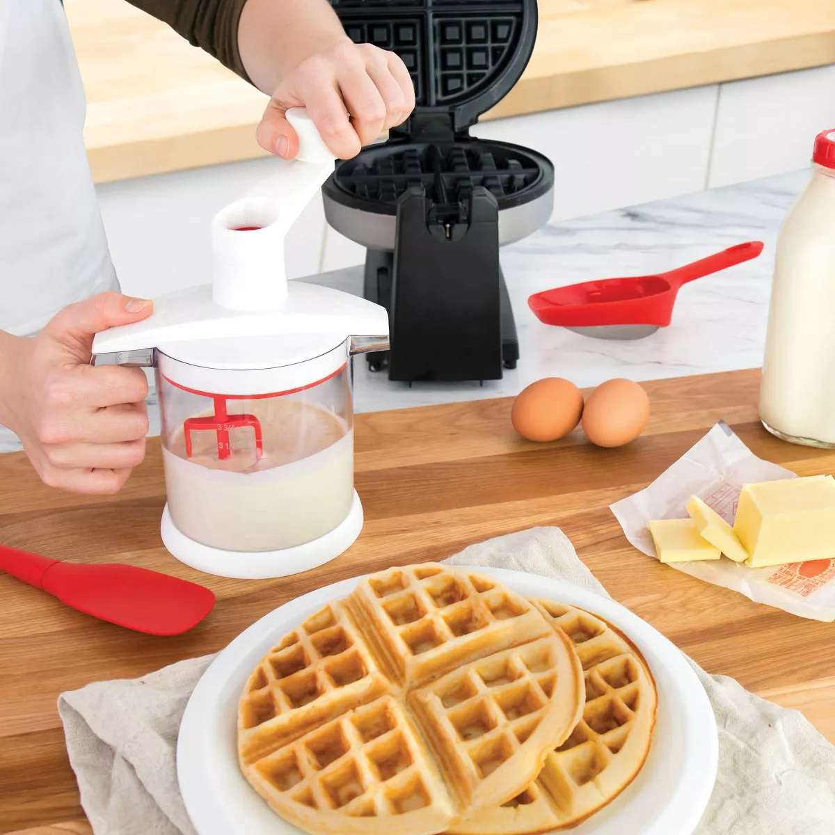 Tovolo Quick Mix Batter Blender Candy Apple Red, White