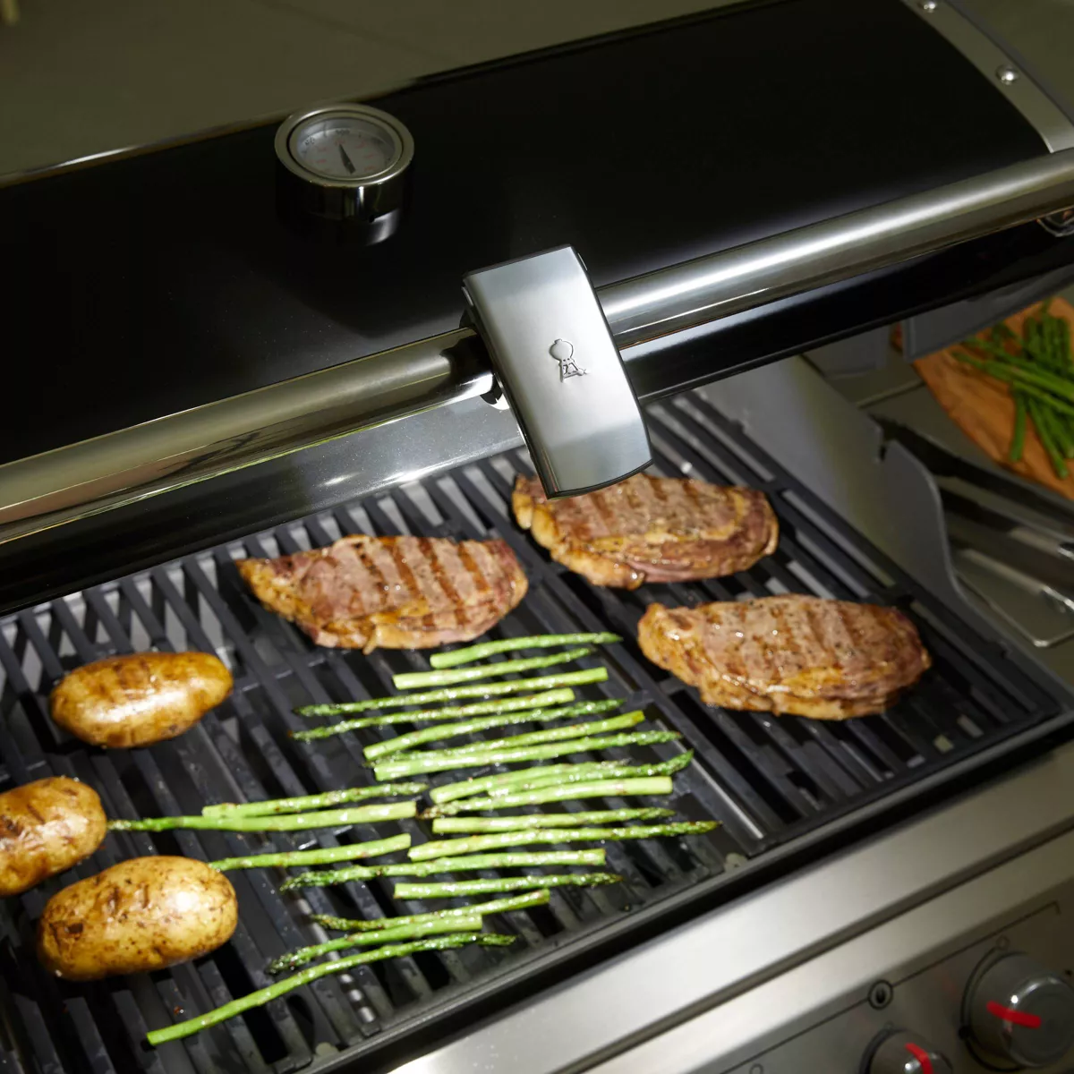 Weber Handle Light - Spirit II/ Genesis II/ Summit Grills