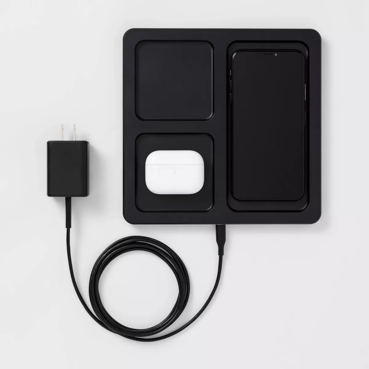heyday™ 10W Qi Wireless Charging Station (phone/airpod) - Black/Wood