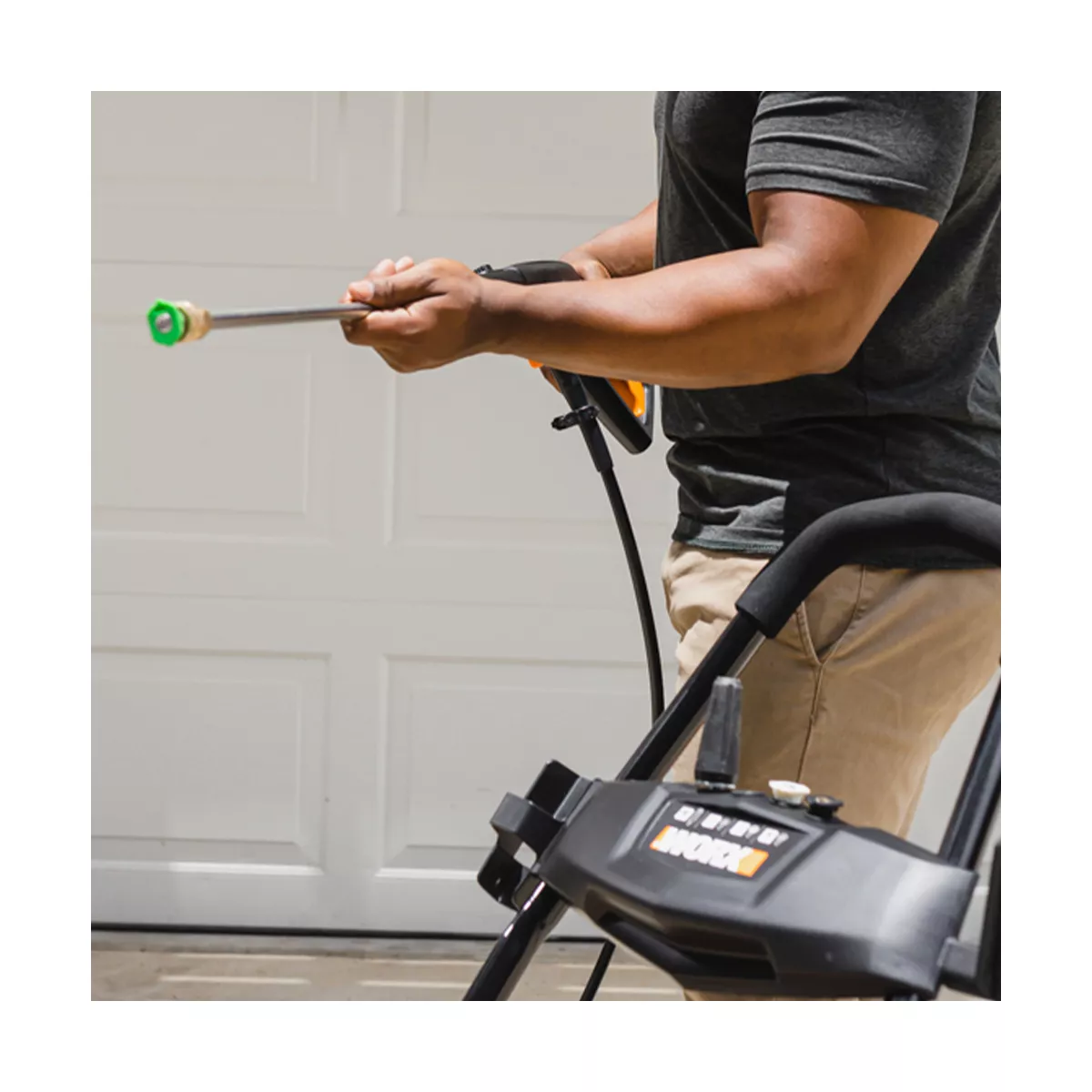 Worx WG604 13Amp, 2240 MAX psi / 1.93 MAX gpm Electric Pressure Washer with Rolling Cart