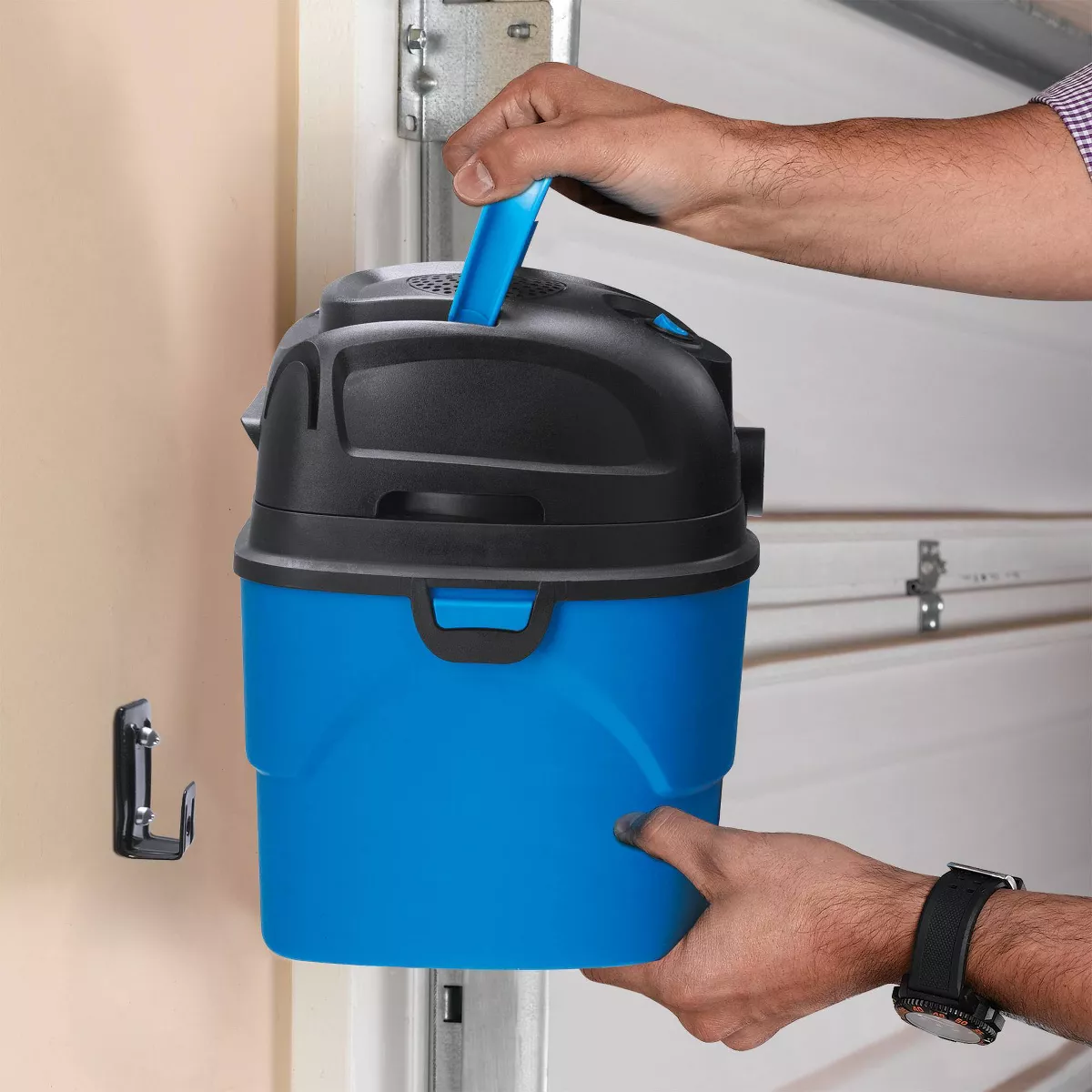 Vacmaster 1.5-Gallon Wet/Dry Vac with Bonus Car Nozzle