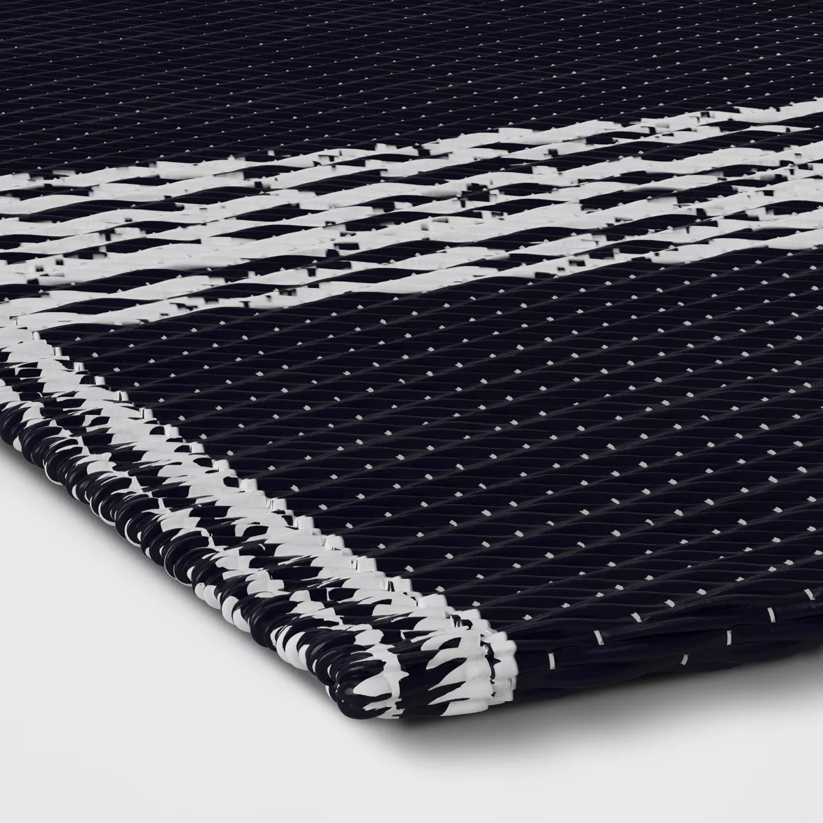 4' x 6' Outdoor Rug Dark Navy Stripe - Room Essentials™