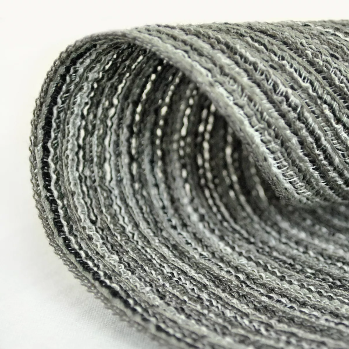 Set of 6 Variegated Round Woven Placemat Gray - Design Imports