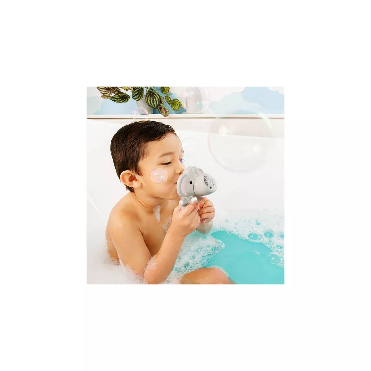 Munchkin Bubble Bestie Elephant Bubbler Bath Toy