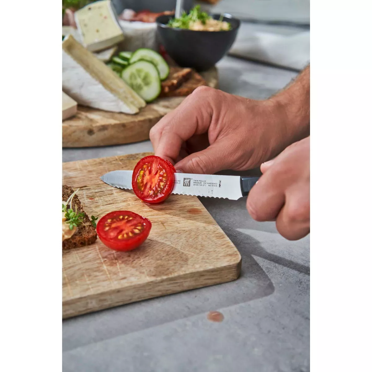ZWILLING TWIN Signature 5-inch Serrated Utility Knife