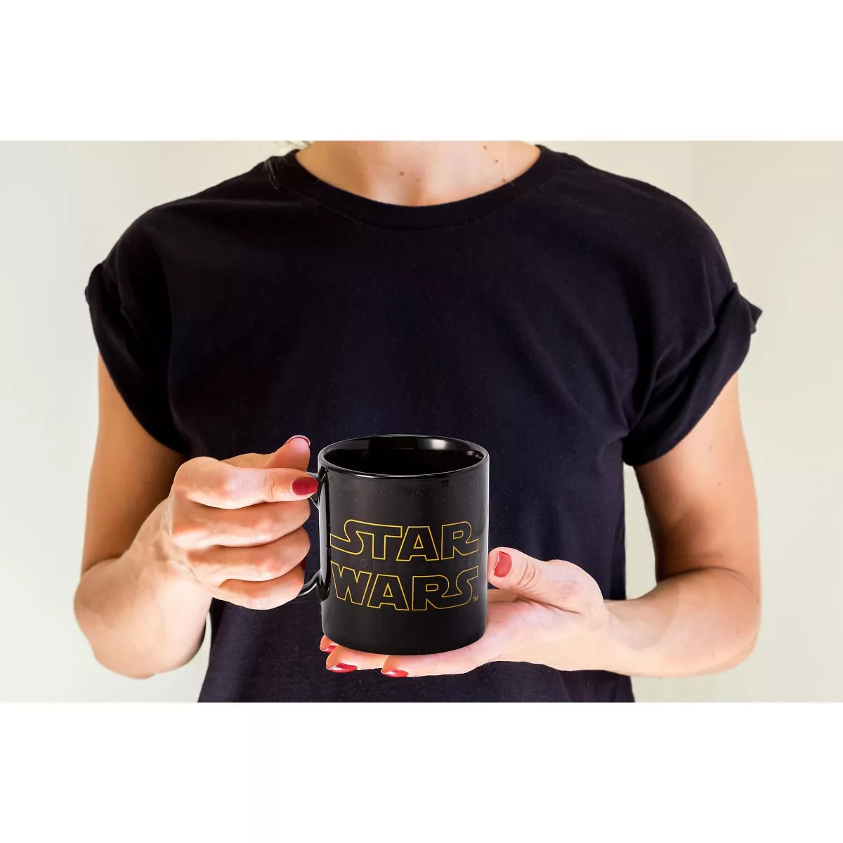 Seven20 Star Wars The Force Awakens - 20oz Heat-Reveal Ceramic Mug