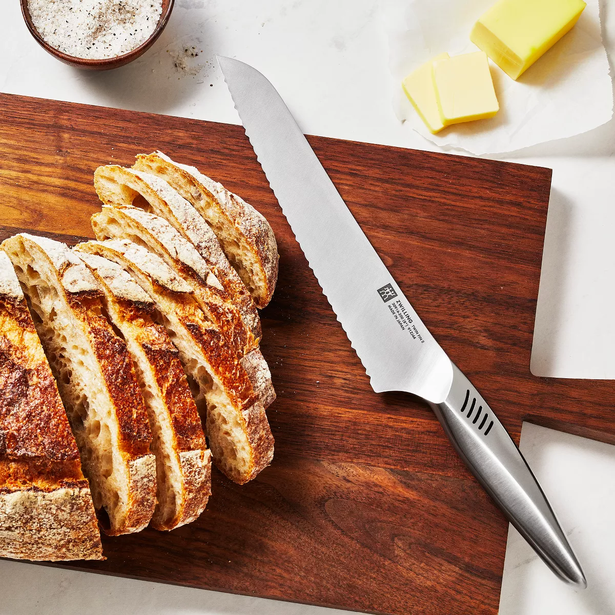 ZWILLING Twin Fin II 8-inch Bread Knife