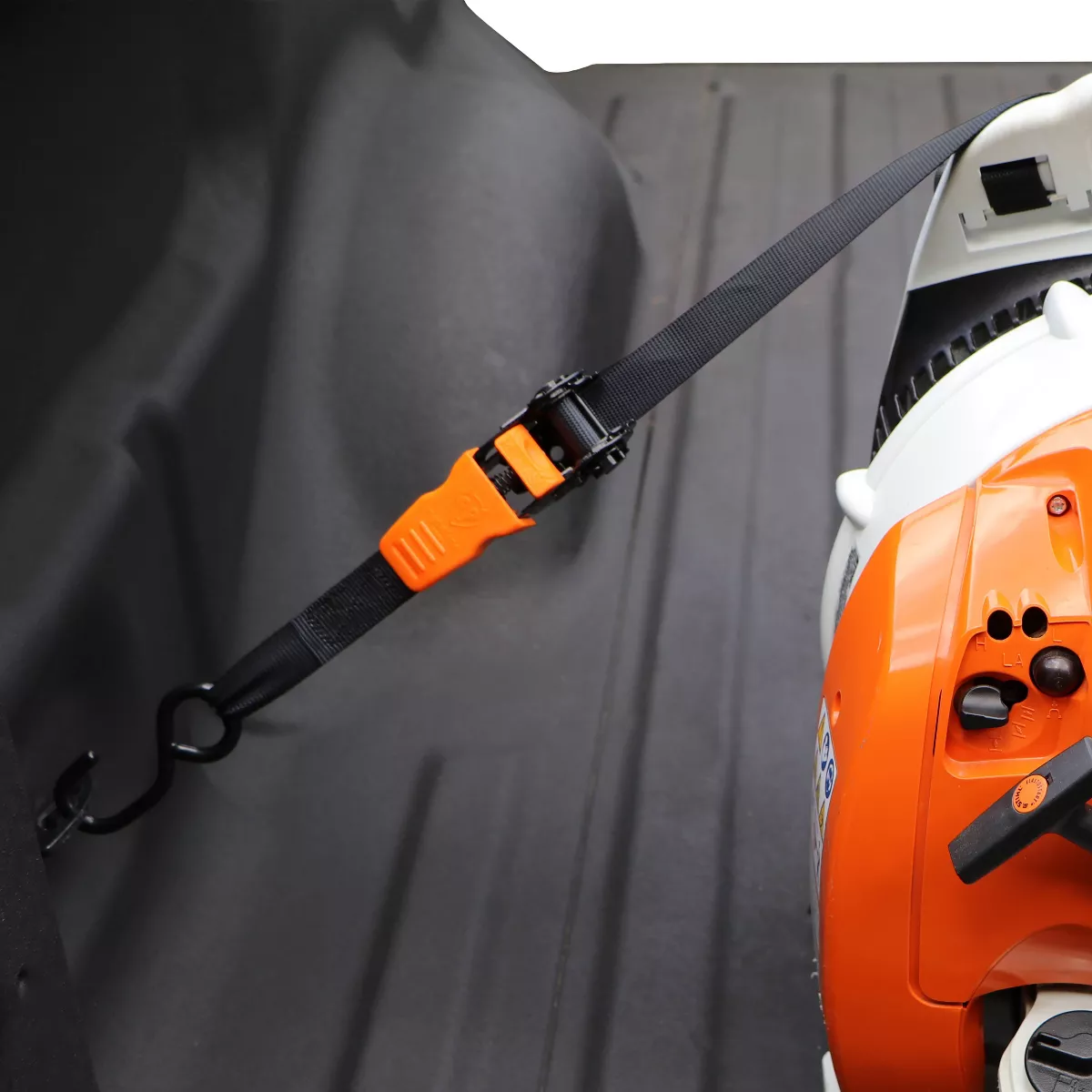 Rightline Gear Ratchet Straps with Weatherproof Organizer