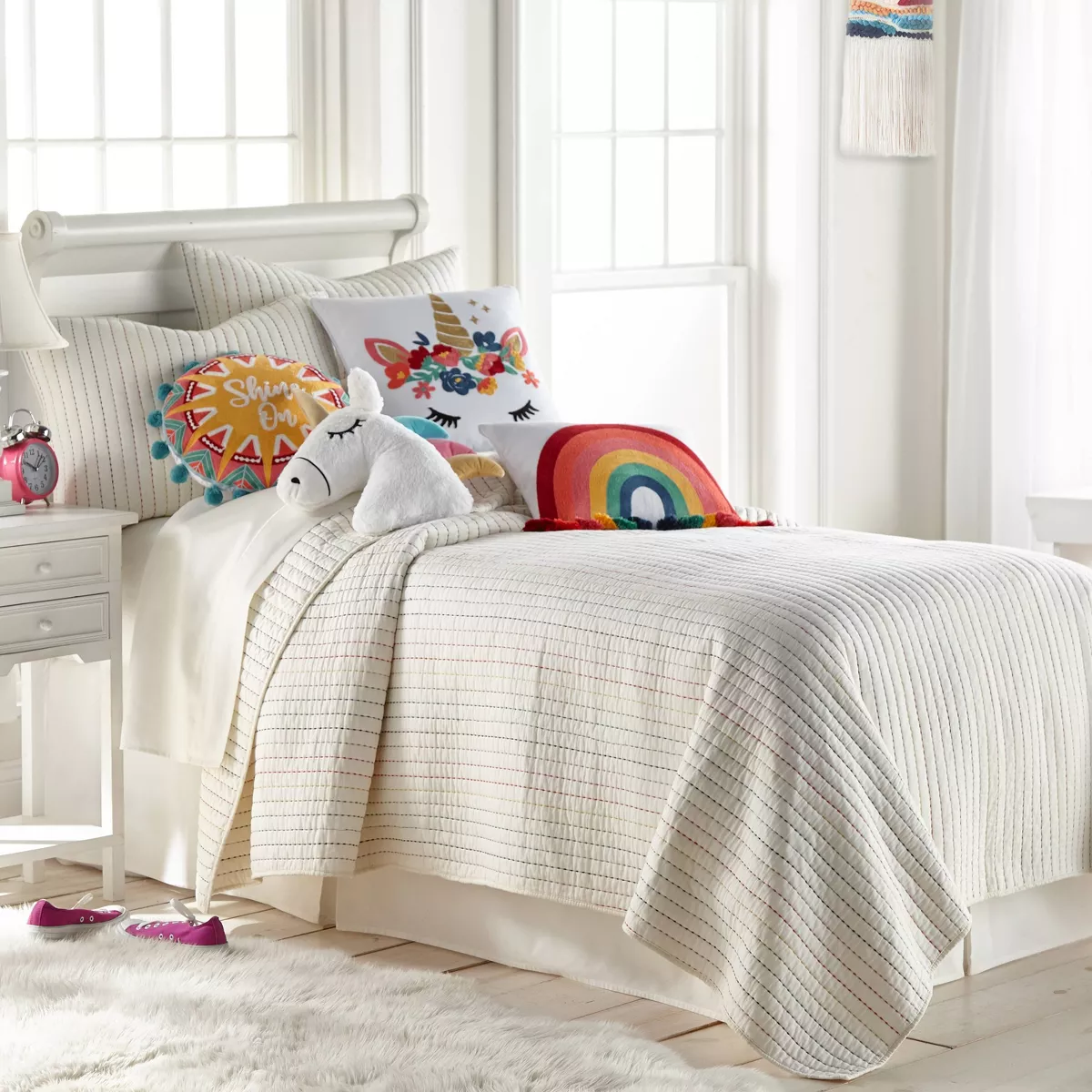 Monique Rainbow Tassel Pillow - Homthreads