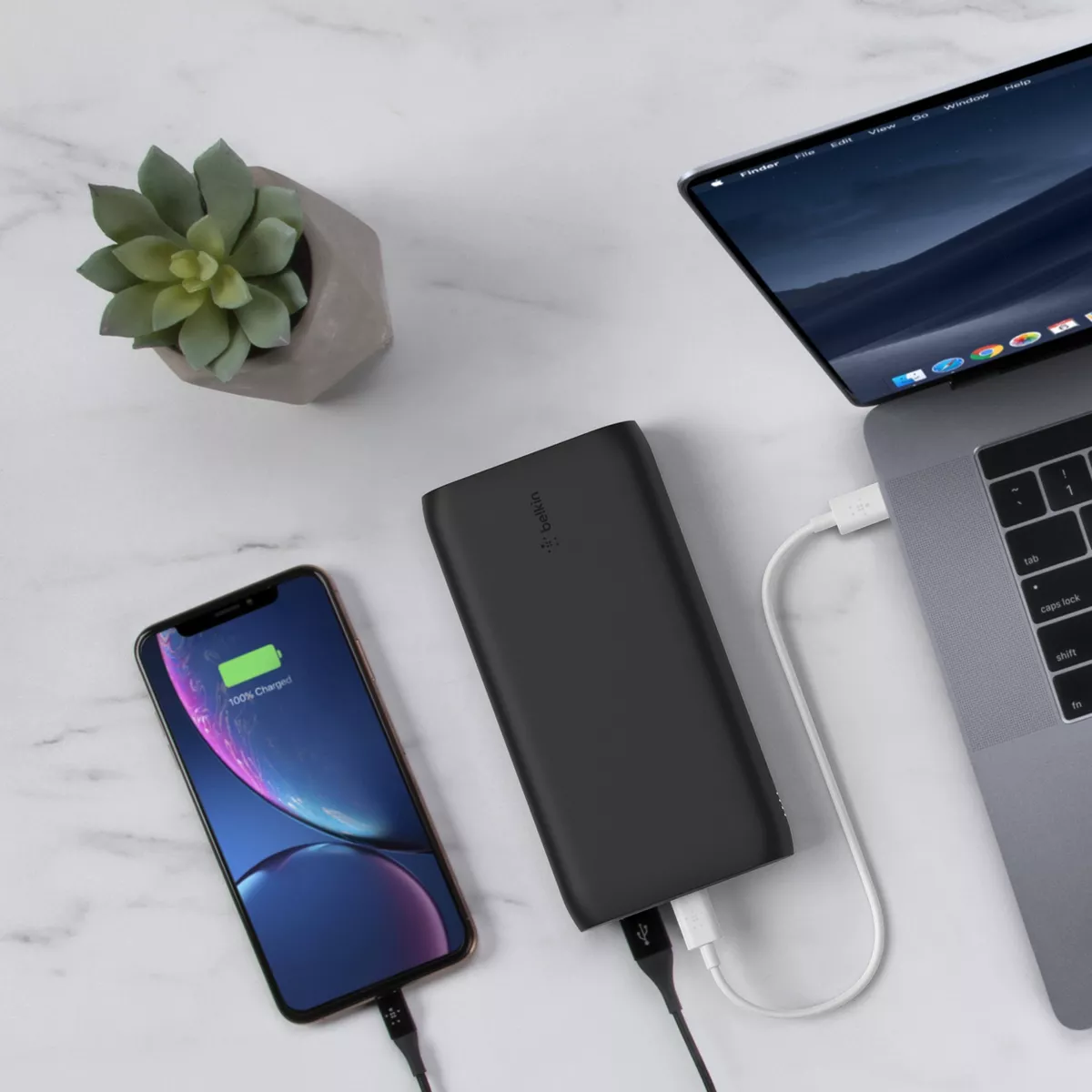 Belkin 20000mAh 3-port Power Bank with integrated USB-C to USB-A Cable - Black