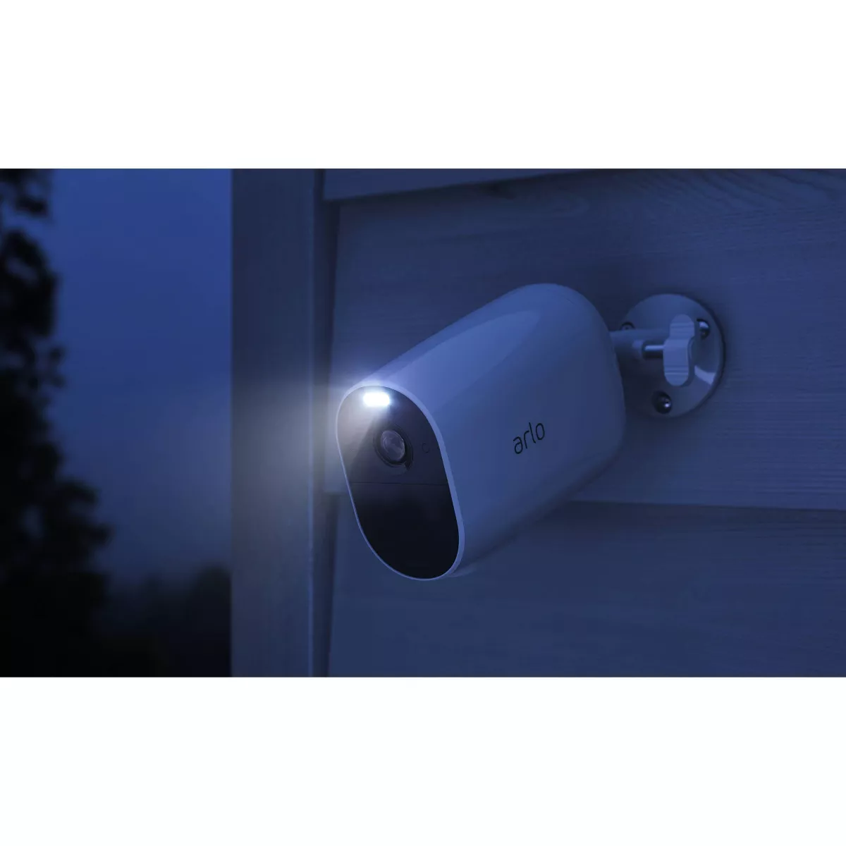 Arlo Essential XL Spotlight Camera