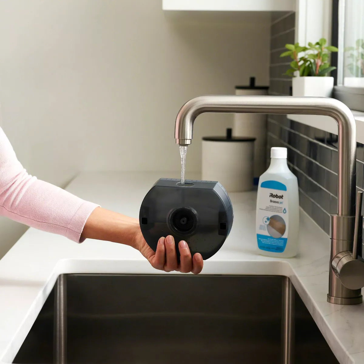 iRobot Braava jet m6 (6110) Wi-Fi Connected Robot Mop