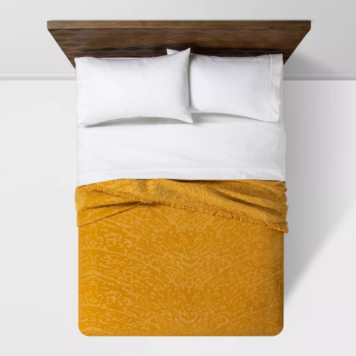 Full/Queen Alligator Chenille Fringe Coverlet Saffron - Opalhouse™