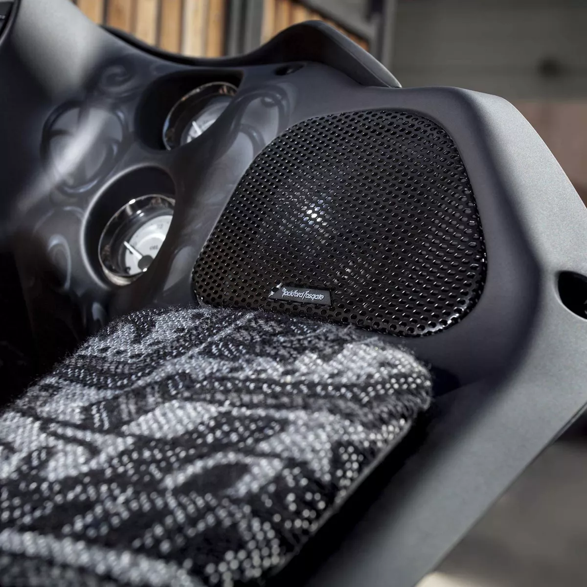 Rockford Fosgate TMS6RG Power 1998 - 2013 Harley Davidson Road Glide 6.5 Inch Full Range Fairing Motorcycle Speakers with Grilles