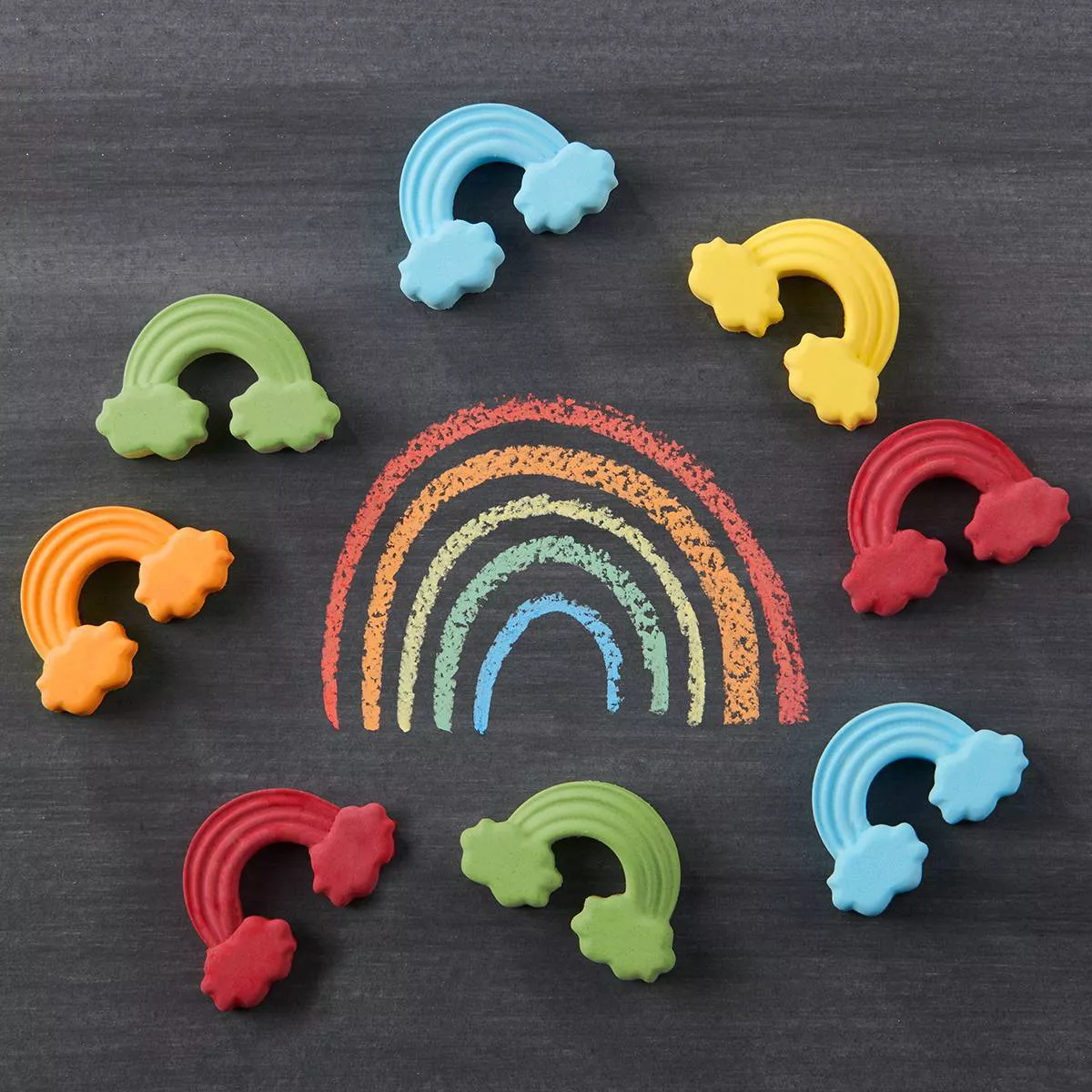 Trudeau 2pk Rainbow Chocolate Molds Fuchsia