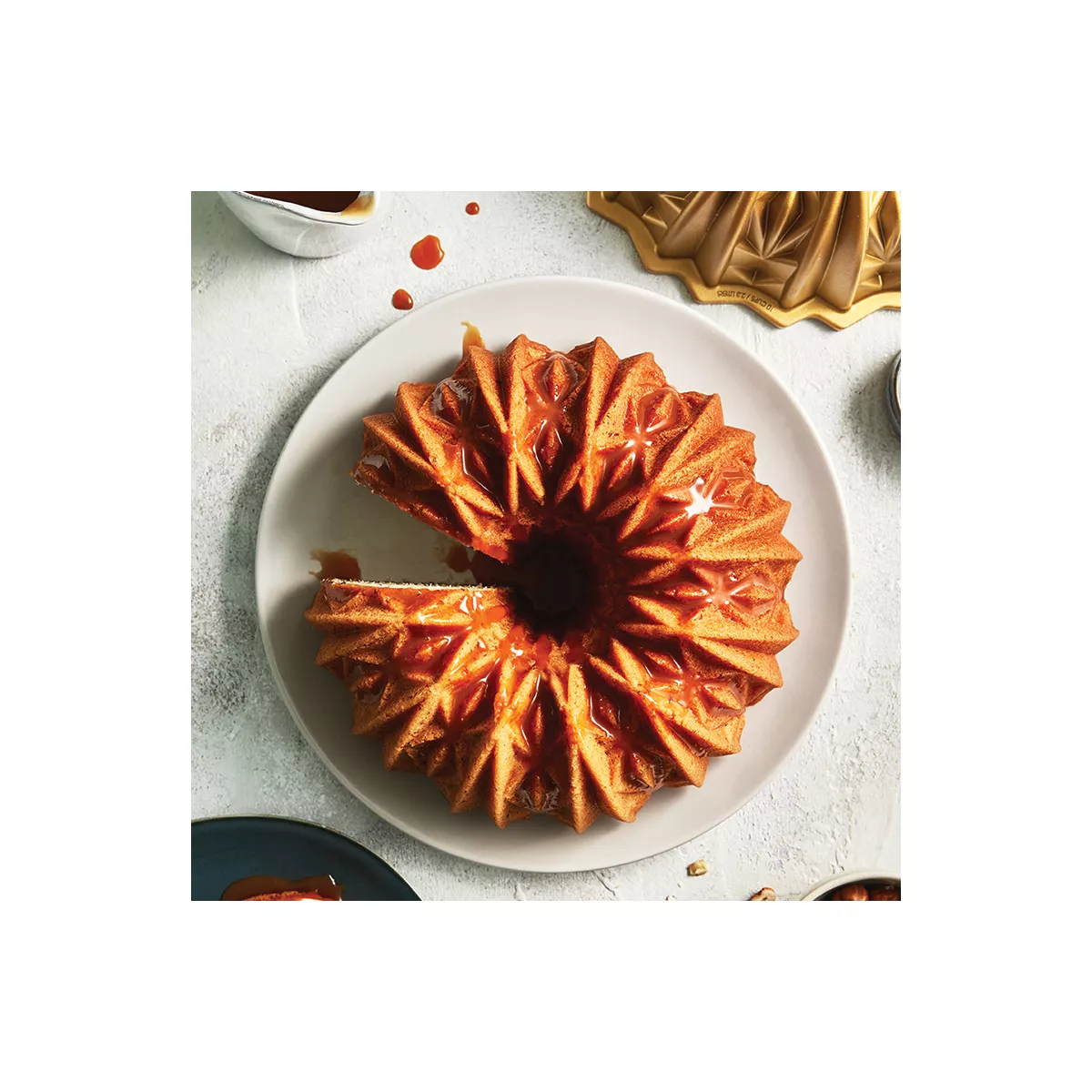 Nordic Ware Cut Crystal Bundt