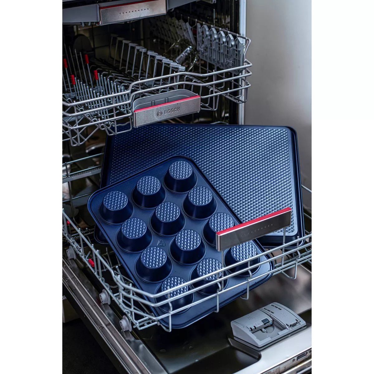 Blue Diamond 12 Cup Muffin Pan