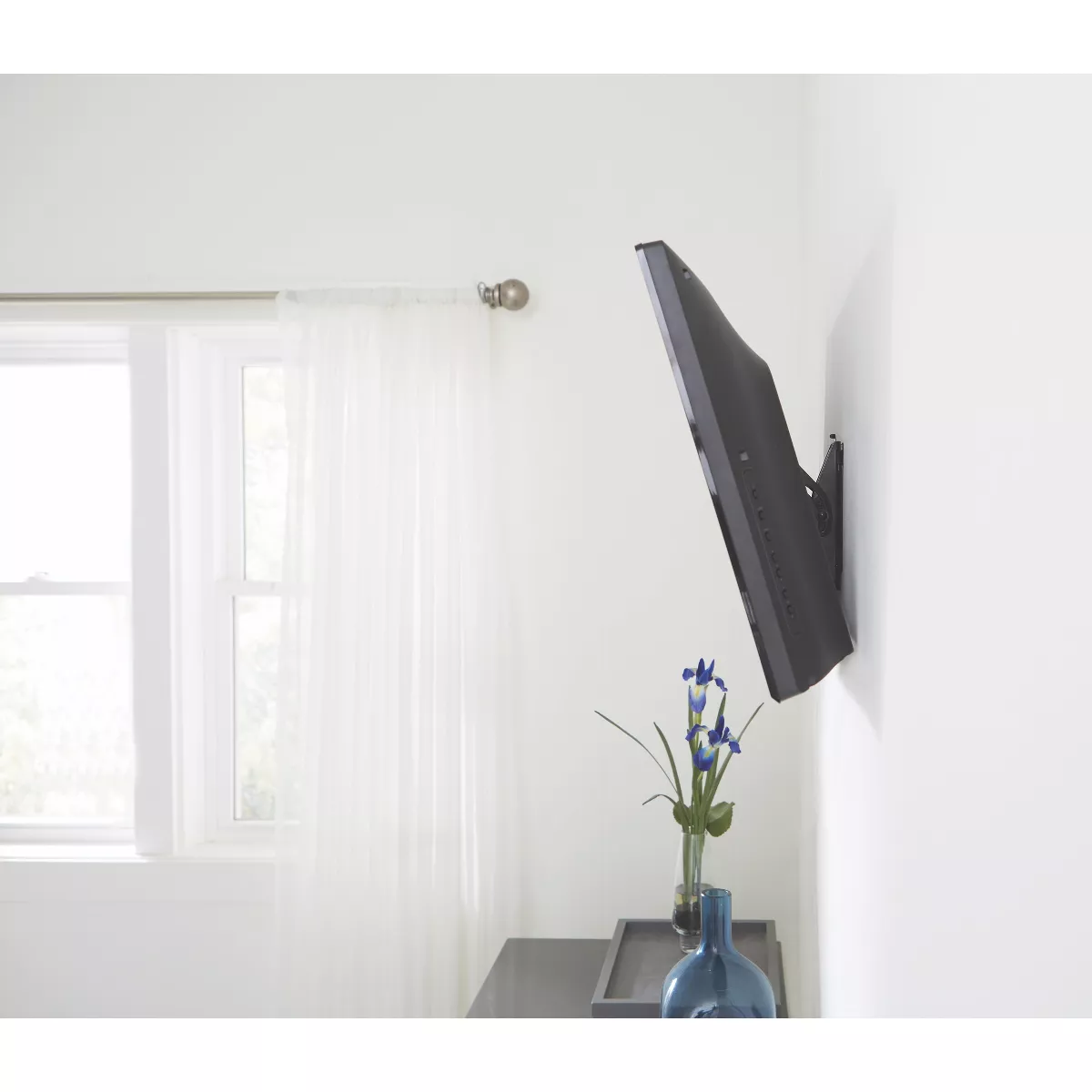 Sanus Tilting Wall Mount for Small TVs 13