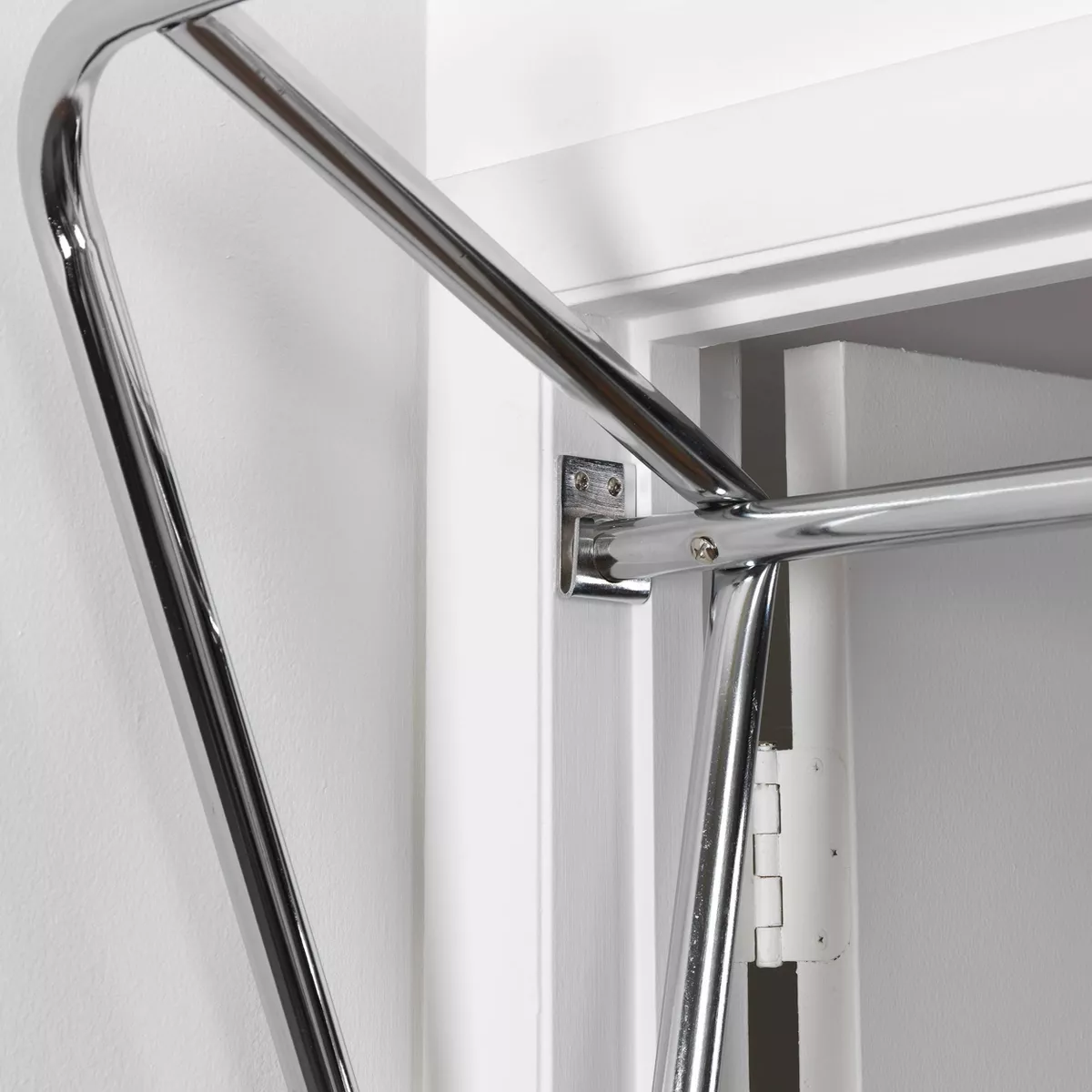 Body-Solid Mounted Chin Up/Pull Up Bar