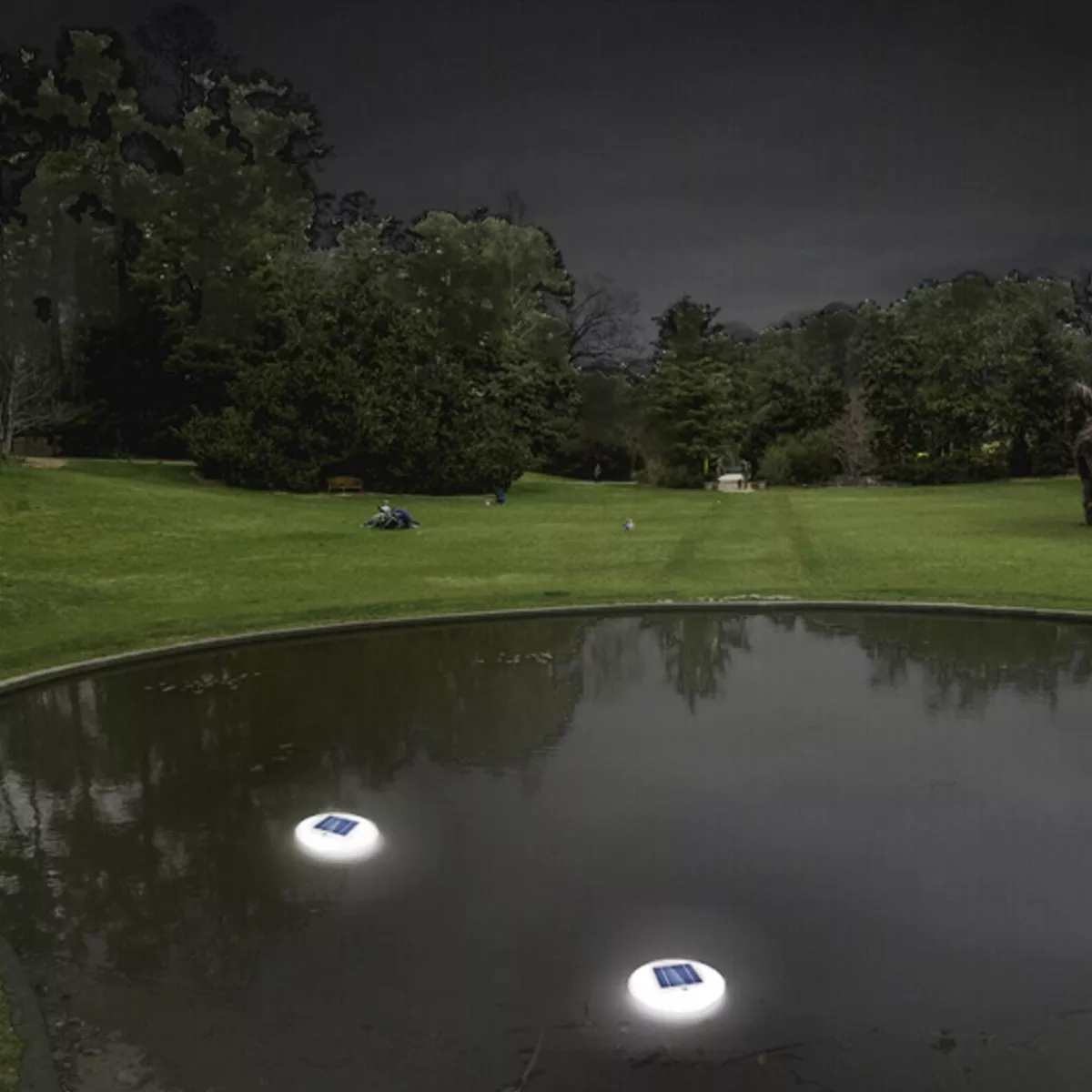 Solar LED Outdoor Pool Lights White - Techko
