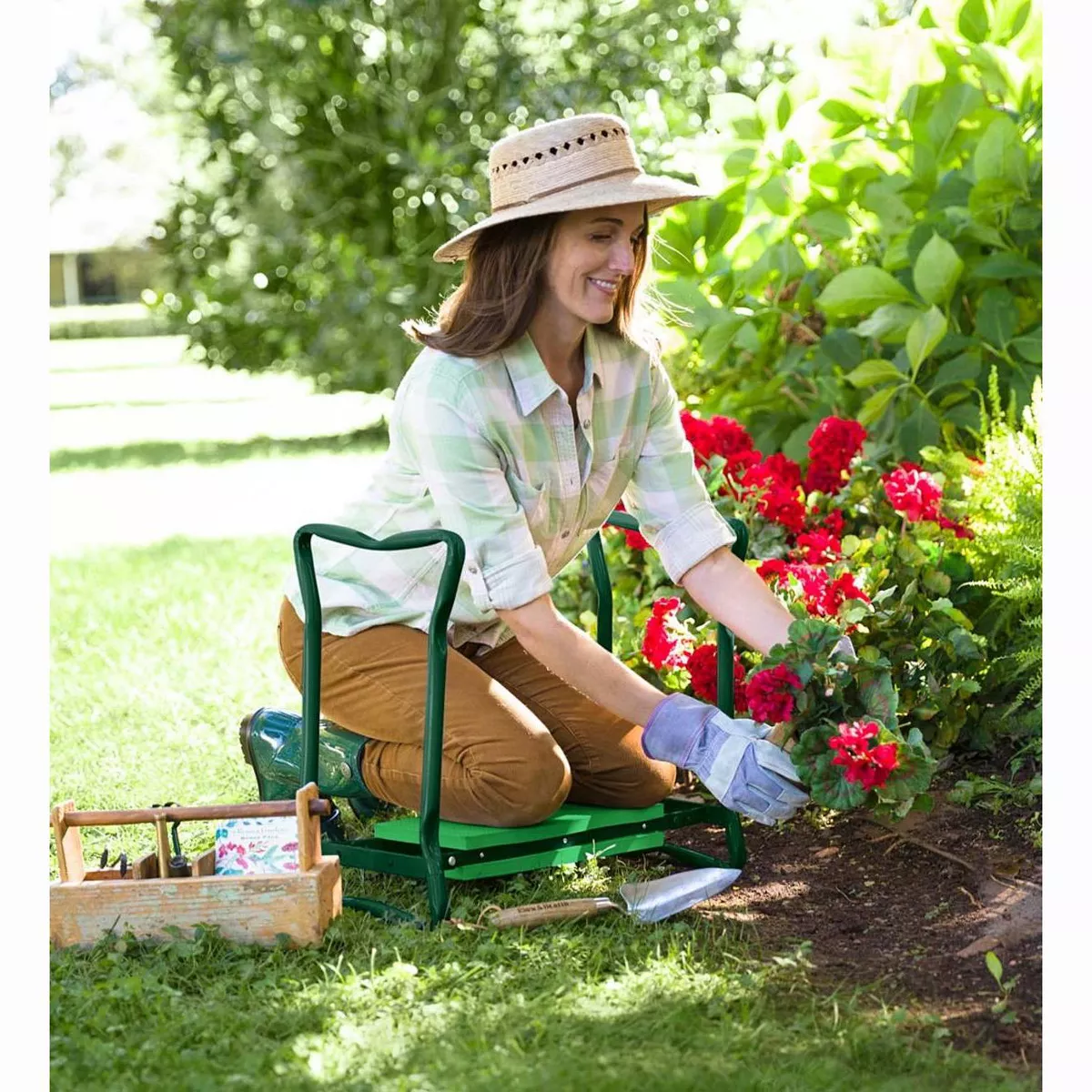 Plow & Hearth - Folding Garden Kneeler/Seat With Foam Pad, Green