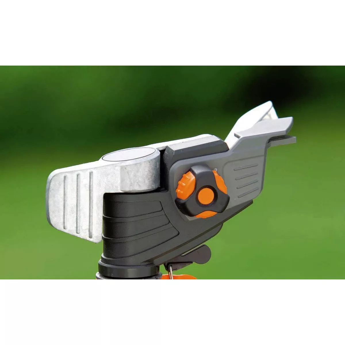 Gardena 5,200 Square Foot Pulsating Vertical Lawn and Garden Sprinkler on Spike for Watering and Irrigation (10 Pack)