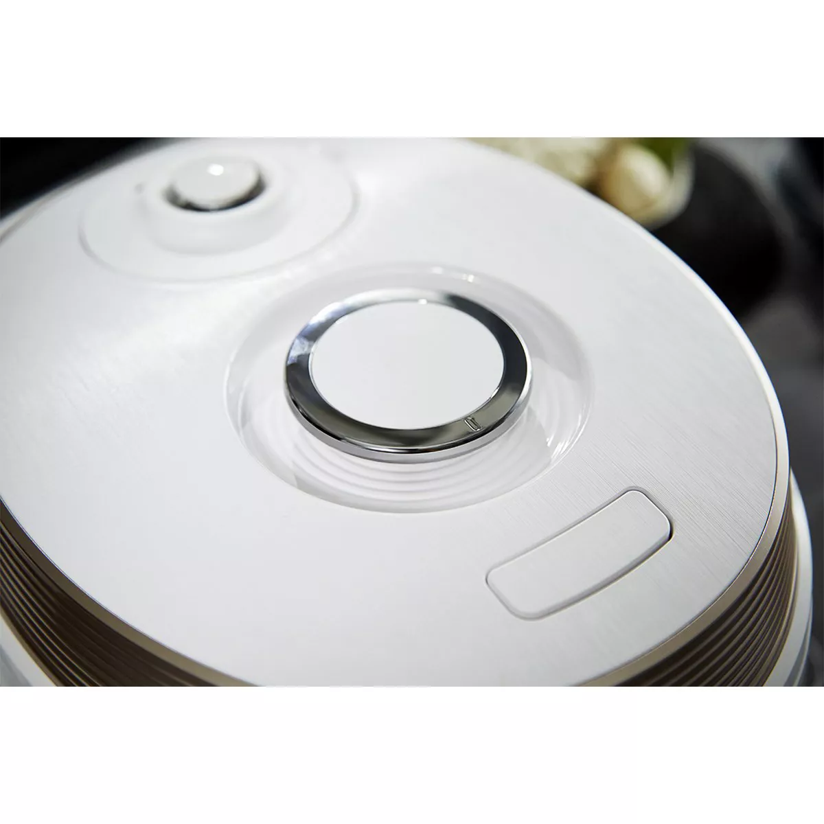 Cuckoo Q5 Premium 8-in-1 (Pressure, Slow, Rice Cooker, Steamer, Warmer, Yogurt, Soup Maker) Multicooker Steel Q50 Non-Stick Coating, White & Gold