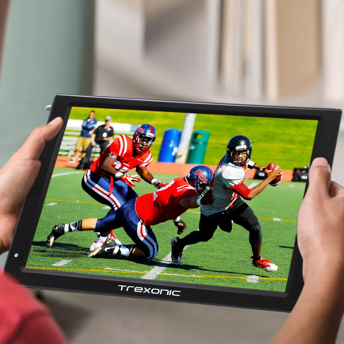 Trexonic Ultra Lightweight Rechargeable Widescreen 12in LED Portable TV