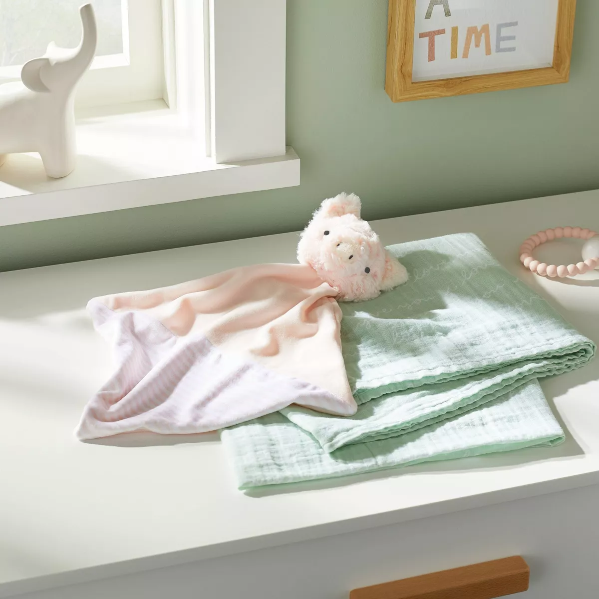 Small Security Blanket - Cloud Island™ Pig