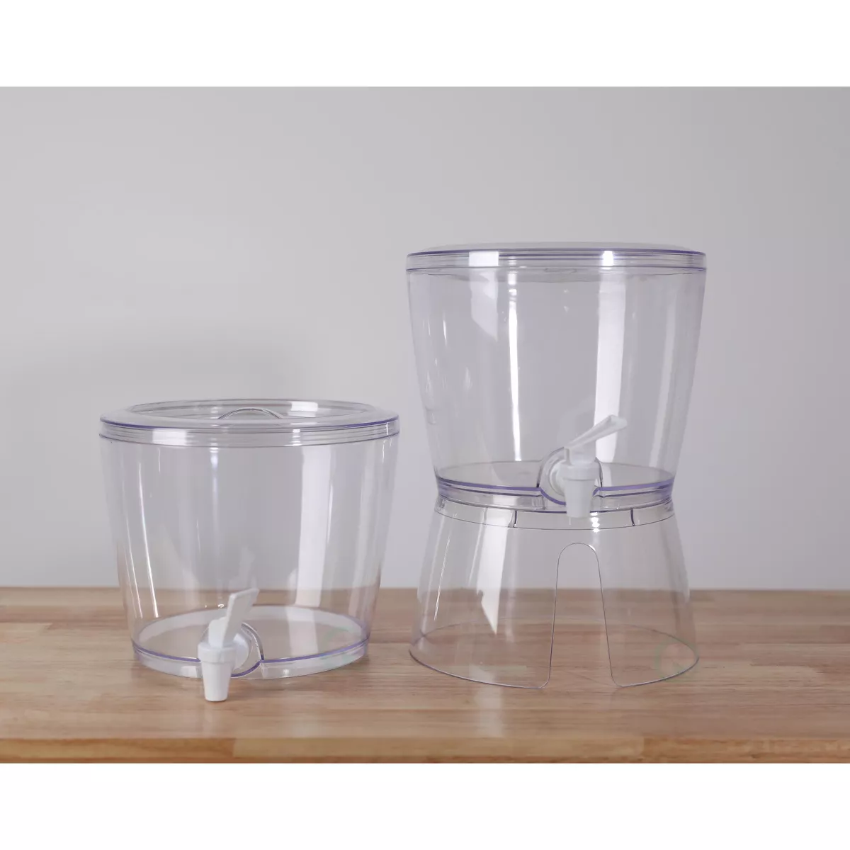 Basicwise Stackable Juice and Water Beverage Dispensers with Stand, 2.8 Gallon