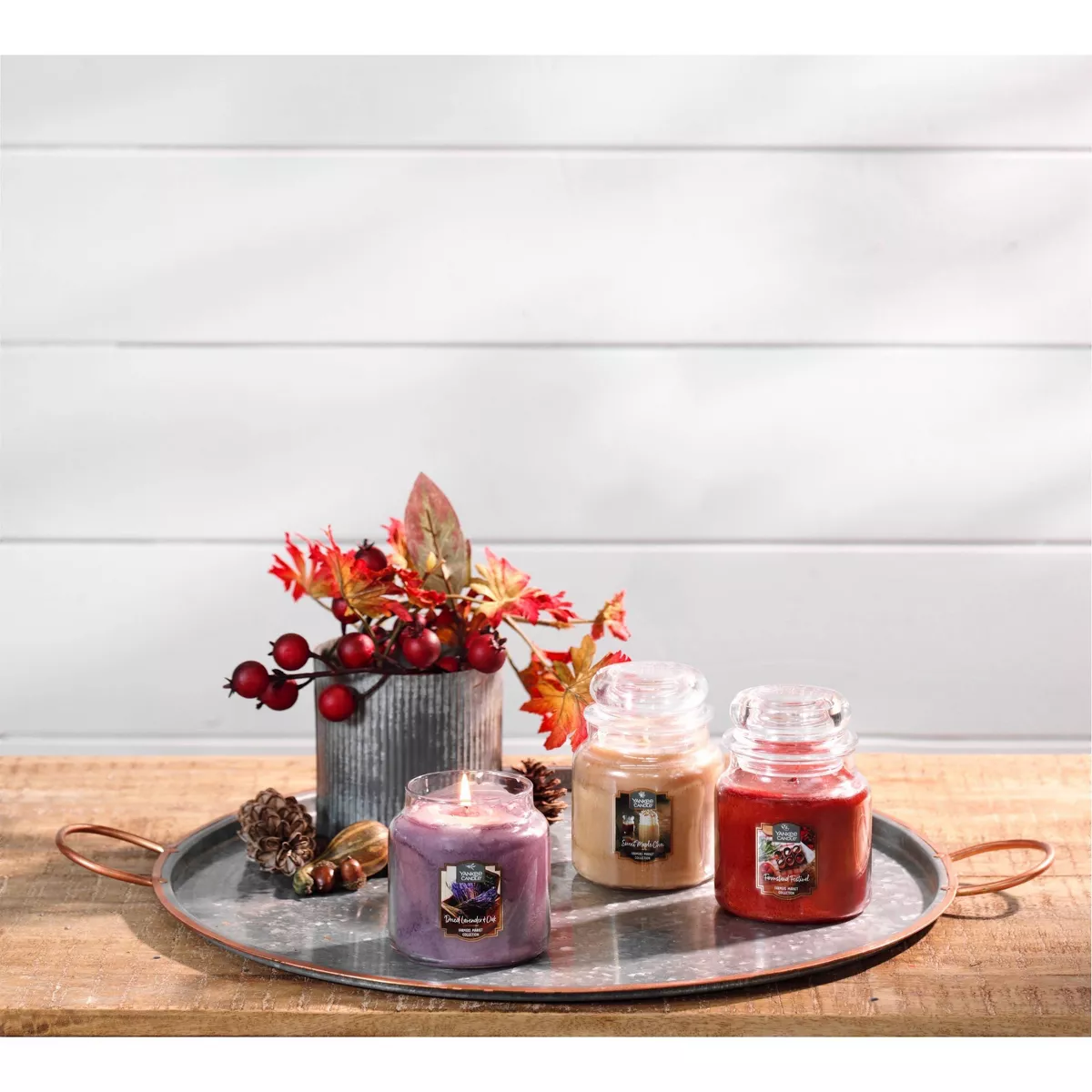 12.5oz Glass Jar Dried Lavender Oak Candle - Yankee Candle