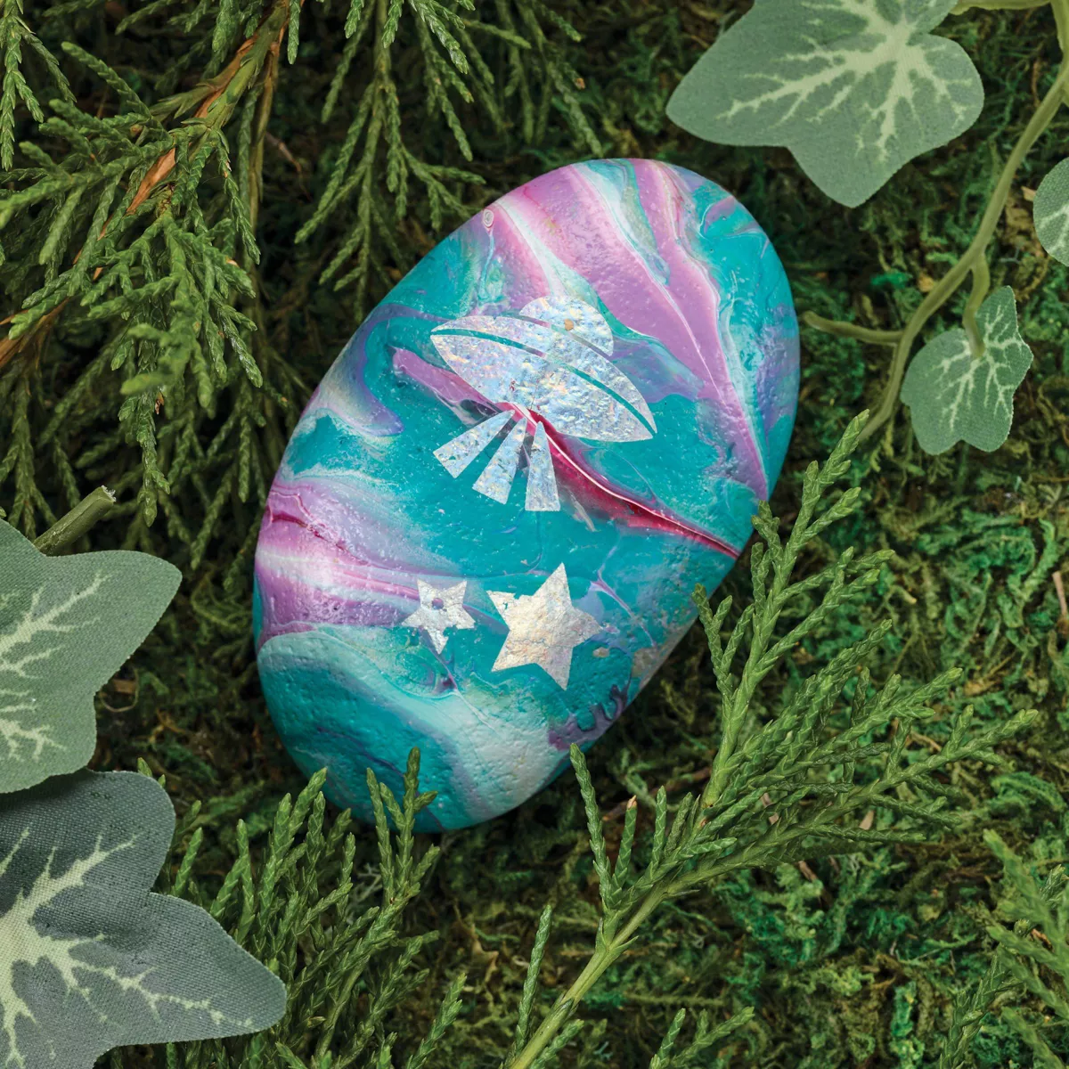 Creativity for Kids Hide & Seek Paint Pour Rocks