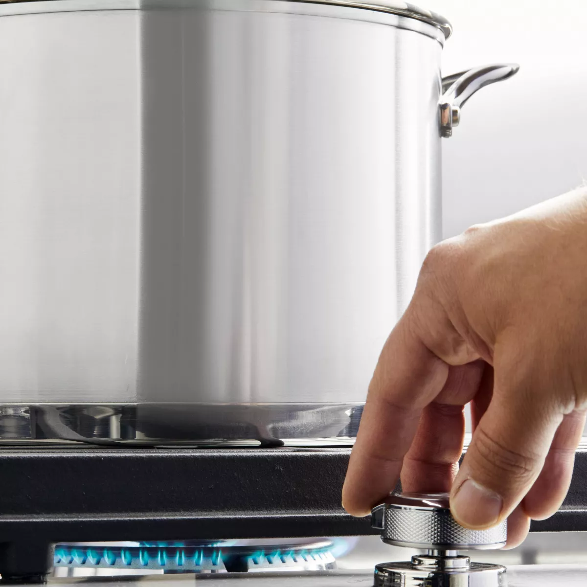 KitchenAid 3-Ply Base Stainless Steel 8qt Stockpot with Lid
