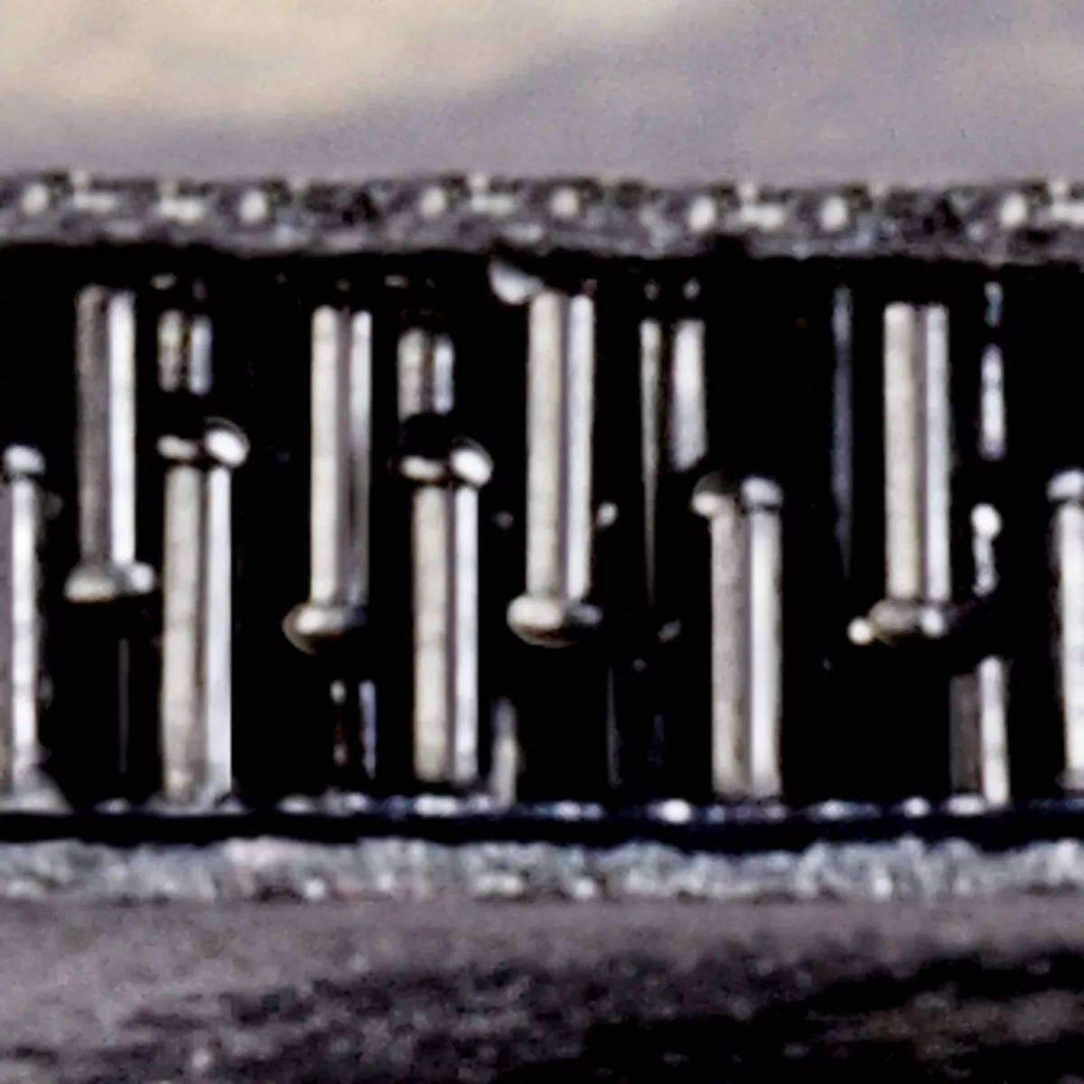 Scotch 1" x 3" Extreme Fasteners Black