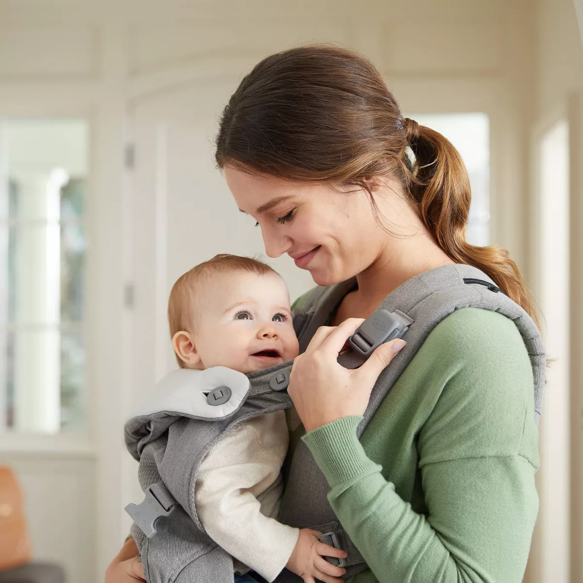 Graco Cradle Me 4-in-1 Carrier - Black