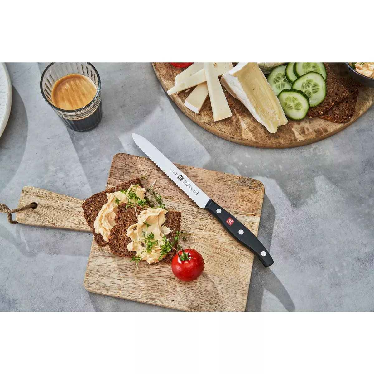 ZWILLING TWIN Signature 5-inch Serrated Utility Knife