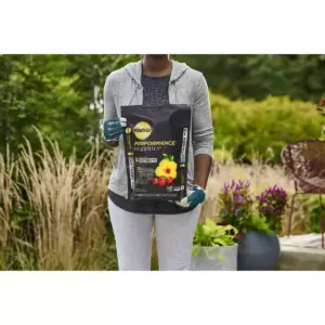 Miracle-Gro Potting Soil - 6qt