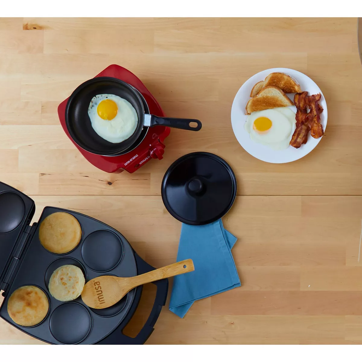 Imusa Mini Egg Pan with Handle