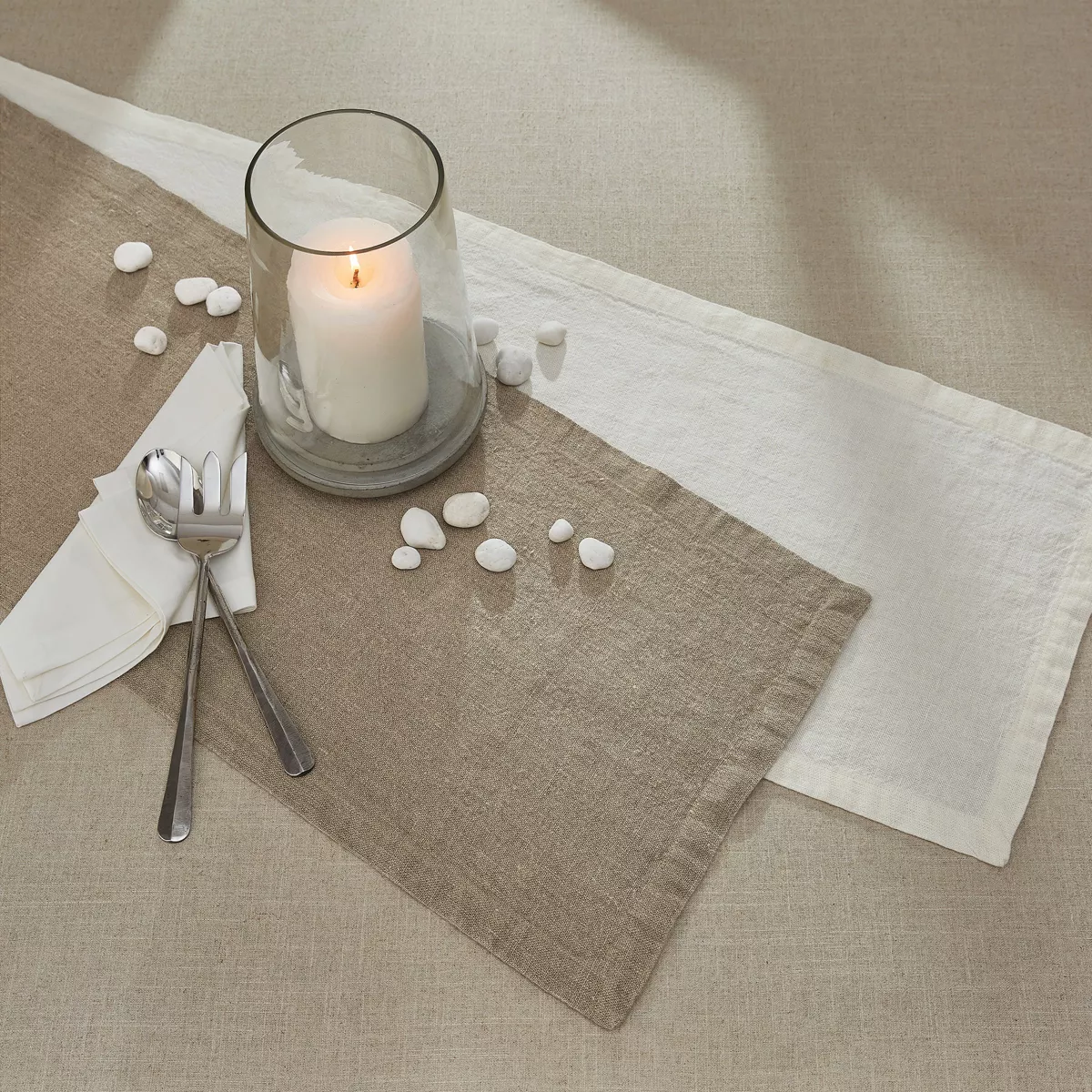 Split P Bleach Linen Table Runner - 60