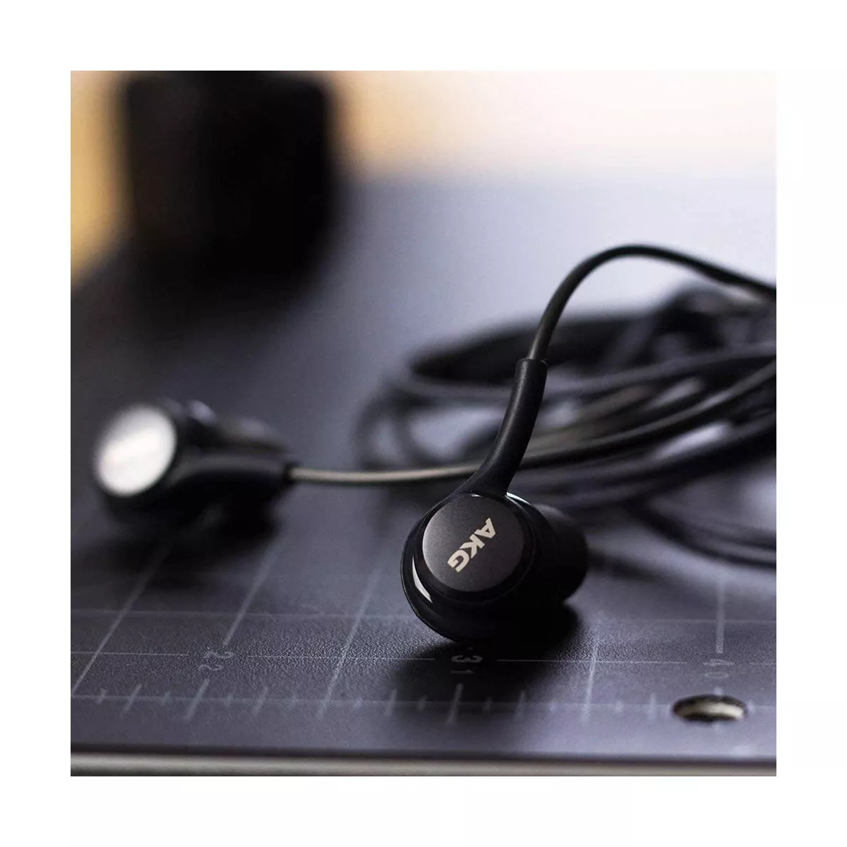 Samsung AKG EO-IG955 3.5mm Earbud Headphones with Microphone/Remote - Dark Gray - Bulk Packaging