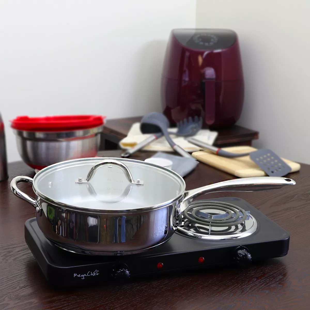 Oster Cuisine Saunders 4.2 Quart Sauté Pan with Lid