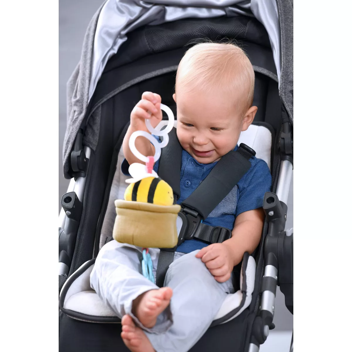 Go by Goldbug Attachable Pull Vibration - Bee