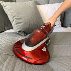 Ewbank Handheld Vacuum Cleaner with Bed/Fabric Sanitizer - UV400