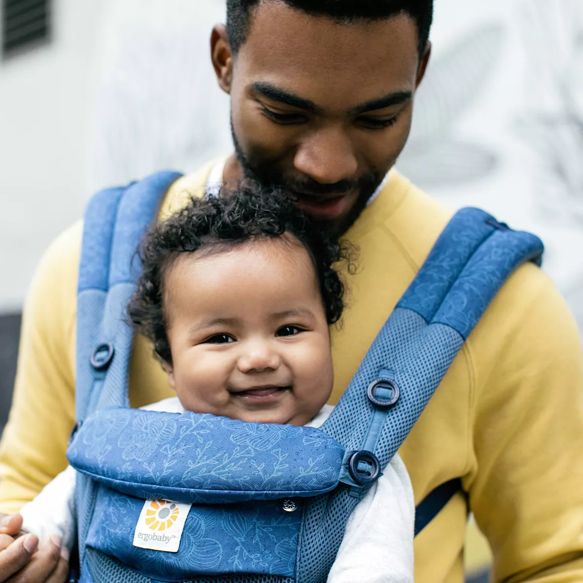 Ergobaby Omni 360 Cool Air Mesh All Carry Positions Baby Carrier - Blue Blooms