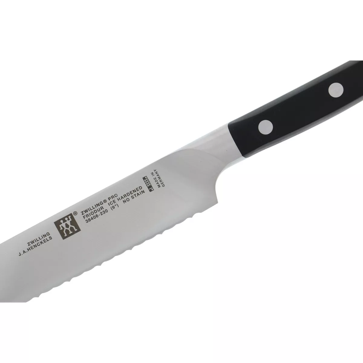 ZWILLING Pro 9-inch Z15 Bread Knife
