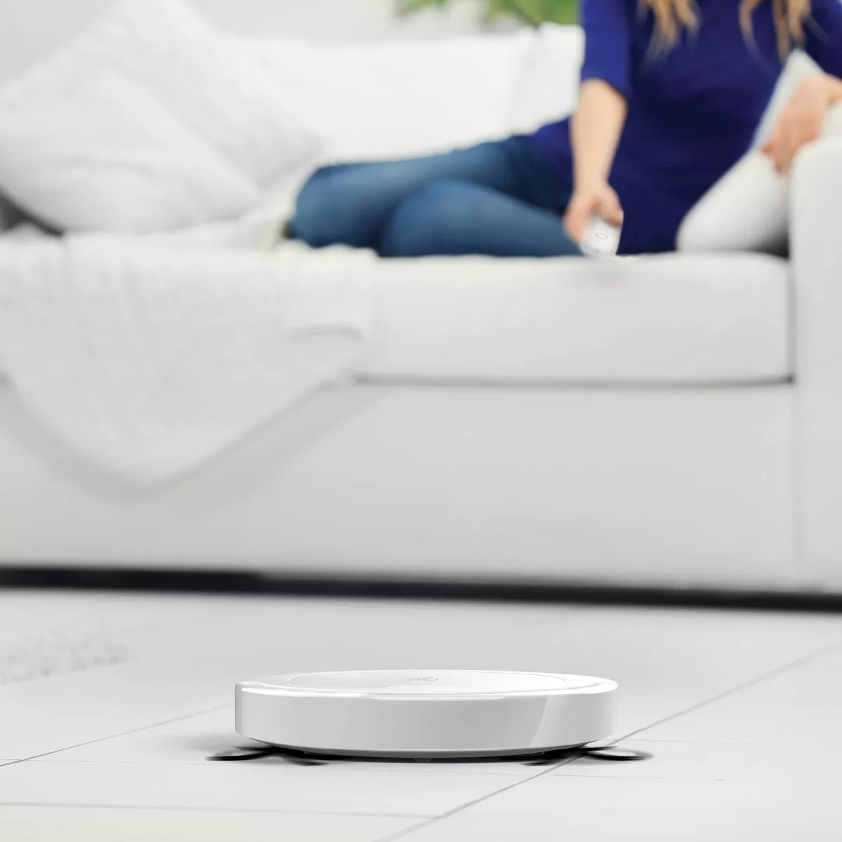VieOli Basic Robot Vacuum Cleaner - OLIR3003WH - White