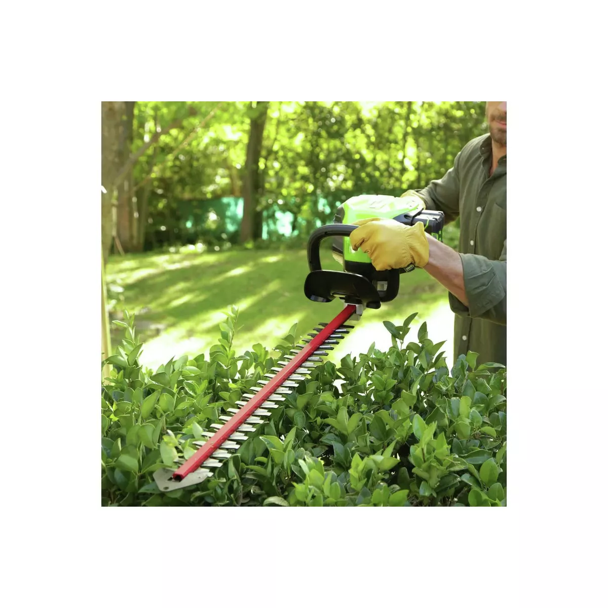 Greenworks GHT80320 80V Lithium-Ion 24 in. Cordless Hedge Trimmer (Tool Only)